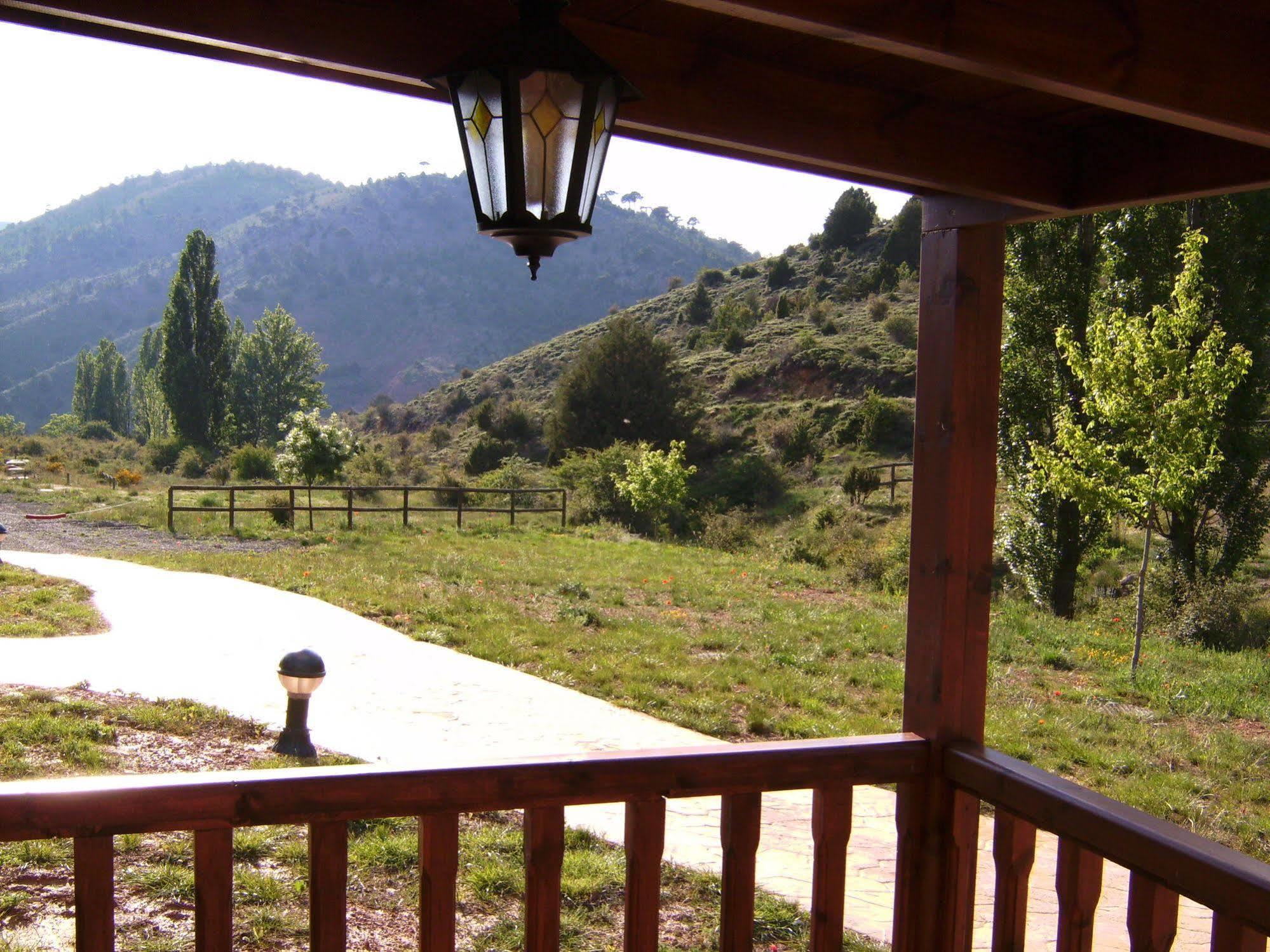 Cabanas De Javalambre Camarena de la Sierra Bagian luar foto